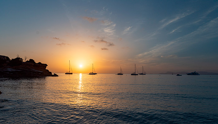 Atardecer espectacular en Cala Saona